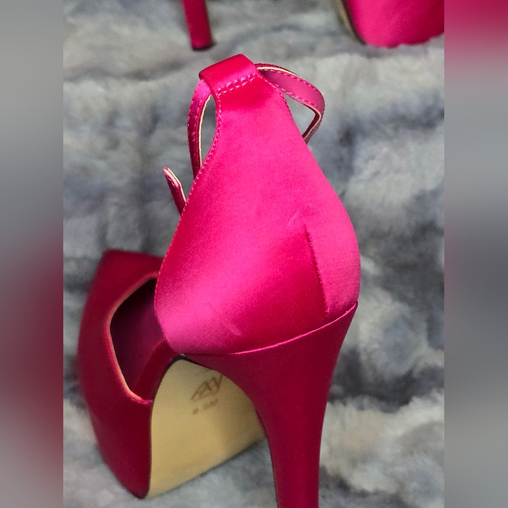 NWT Aaj by Aminah Women's Satiya Platform Dress Sandals In Fuschia Size 8.5 - Picture 12 of 16